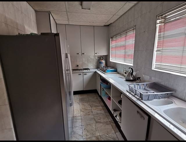 4 BEDROOM HOUSE FOR SALE IN ZINNIAVILLE